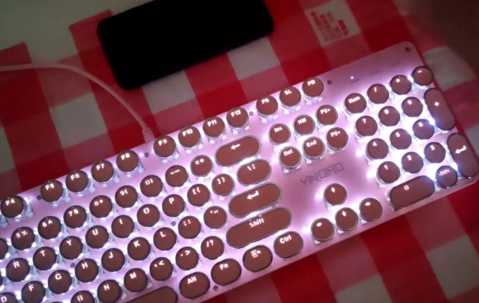 分光测色仪在机械键盘颜色品控中的应用